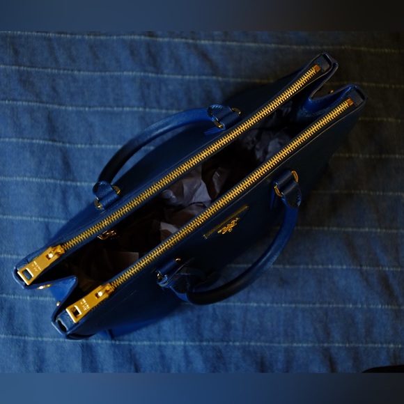 🔵 Large PRADA Galleria Saffiano leather bag - Picture 3 of 14